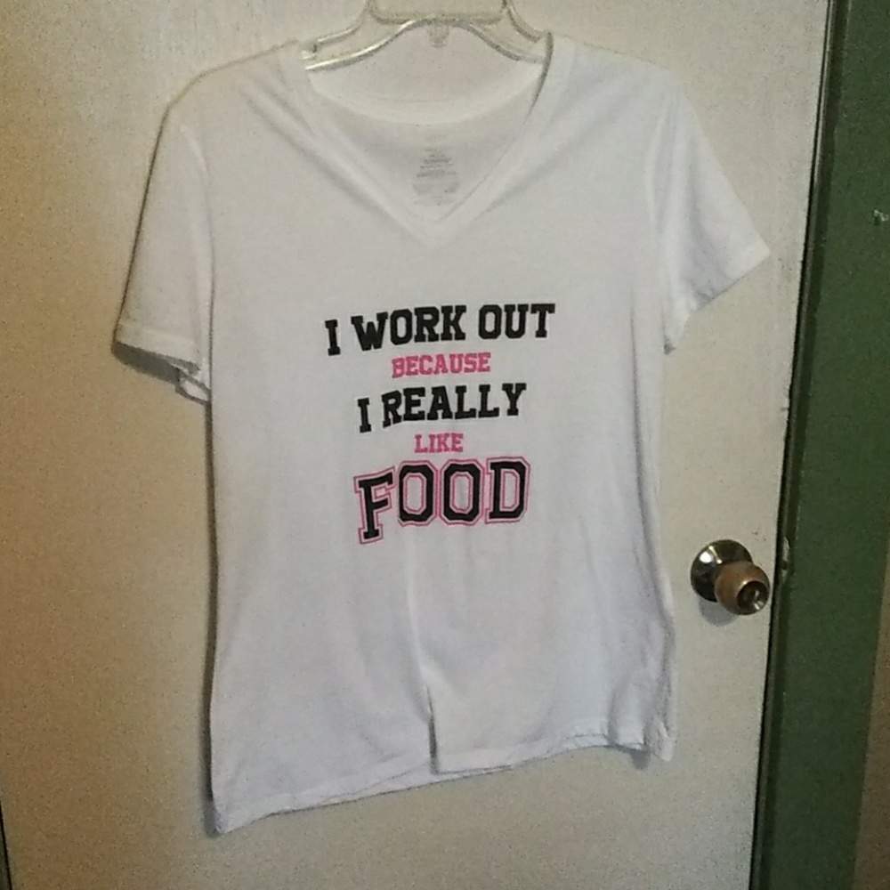 White v neck t shirt